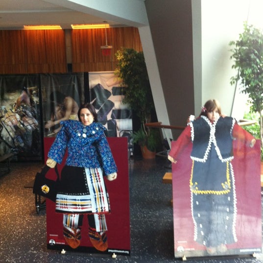 Photo taken at Mashantucket Pequot Museum and Research Center by Nimet B. on 11/28/2012