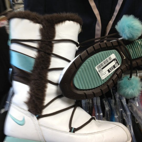 Photos At Plato S Closet 751 Bethel Rd
