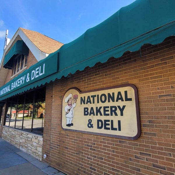 Photo prise au National Bakery and Deli par Darrell S. le9/29/2022