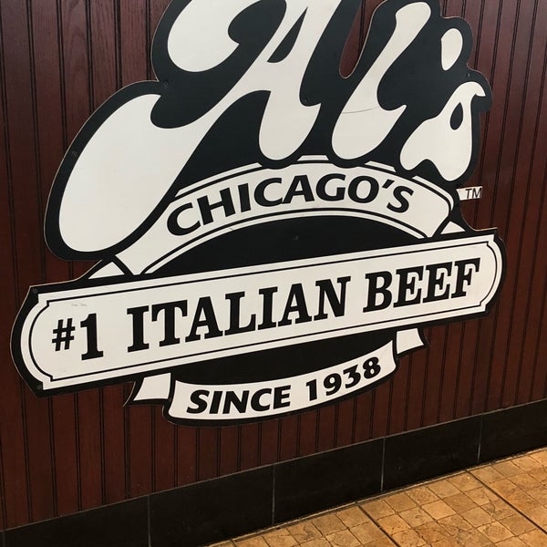 Снимок сделан в Al&#39;s Beef and Catering on Adams пользователем Xaarlin 4/20/2018
