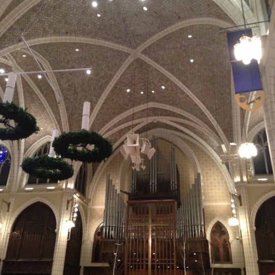 Foto scattata a Central Lutheran Church da Wayne B. il 12/2/2012