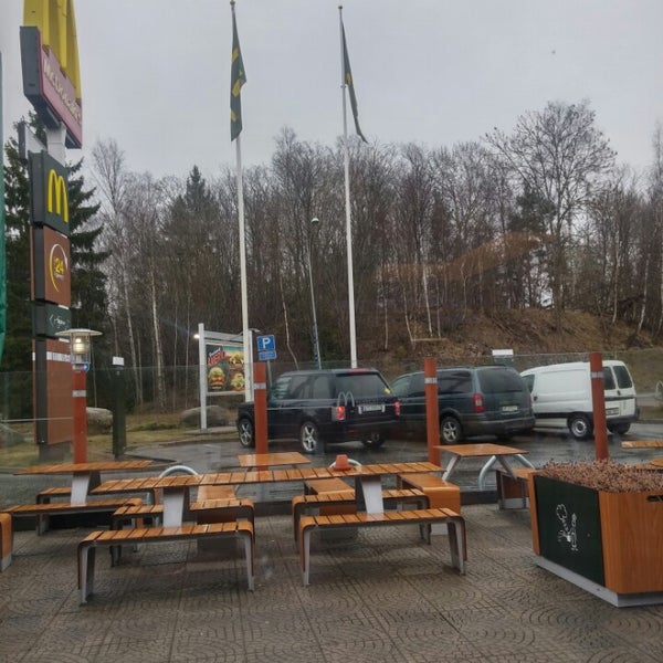 Mcdonald S Fast Food Restaurant