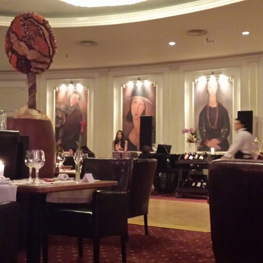 Das Foto wurde bei Modigliani - pasta e carne Restaurant von Onur Ö. am 2/14/2014 aufgenommen