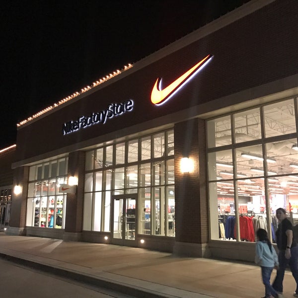 Nike Factory Store (Now Closed) - Lake Saint Louis - 3 tips