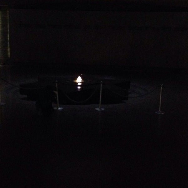 7/31/2014にChuck M.がMémorial de la Shoahで撮った写真