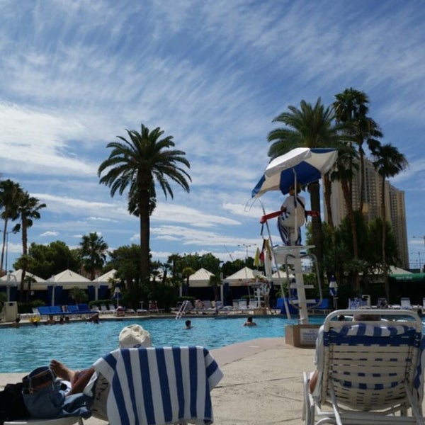 Photos at Blu Pool - 17 tips