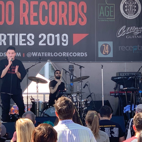 Foto tomada en Waterloo Records  por Bill J. el 3/14/2019