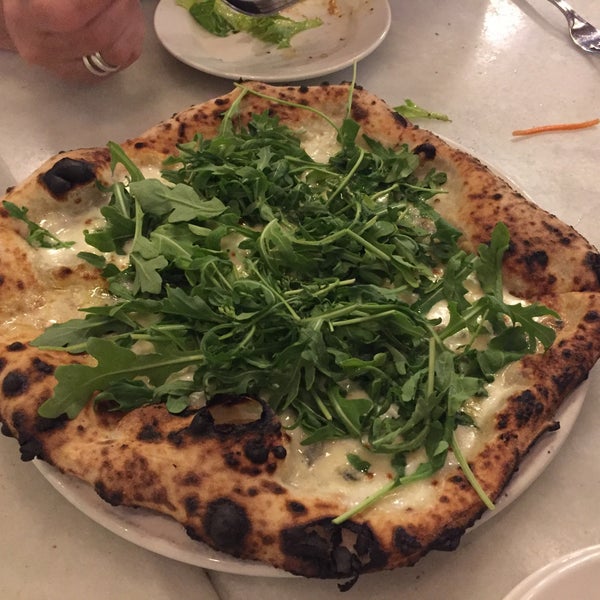 Foto tirada no(a) Pizzaiolo Primo por Jamie em 7/2/2017
