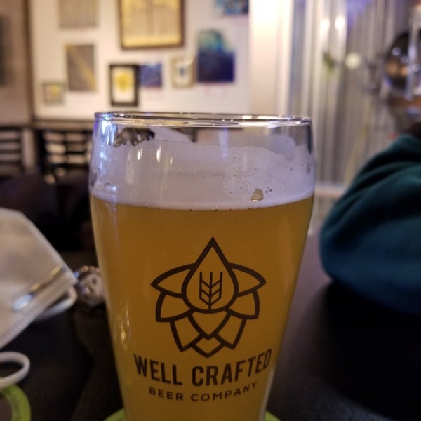 3/5/2021 tarihinde Nina J.ziyaretçi tarafından Well Crafted Beer Company'de çekilen fotoğraf