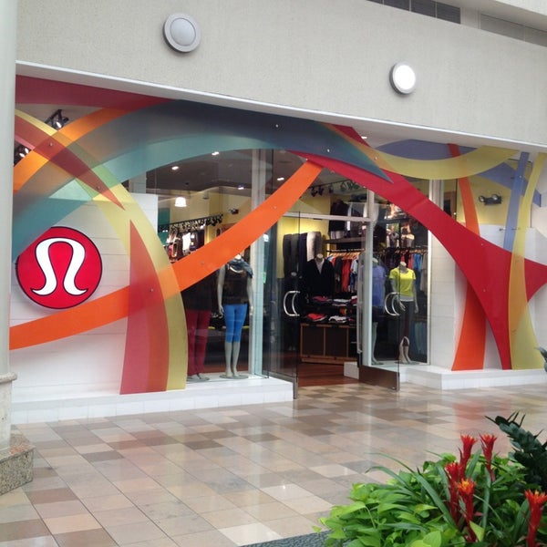 LULULEMON ATHLETICA - 6000 Glades Rd, Boca Raton, Florida - Sports Wear -  Yelp