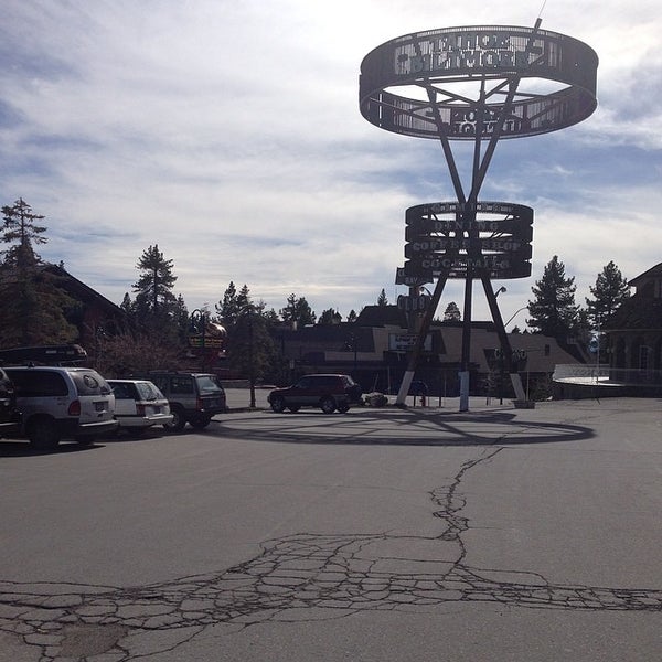 รูปภาพถ่ายที่ Tahoe Biltmore Lodge &amp; Casino โดย Kevin ⚡. เมื่อ 3/8/2014