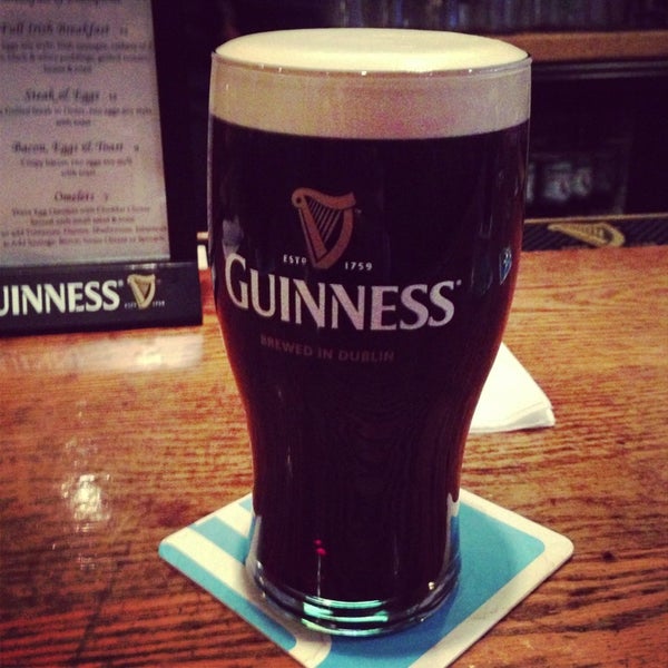 Foto tomada en The Bards Irish Bar  por John M. el 3/17/2013