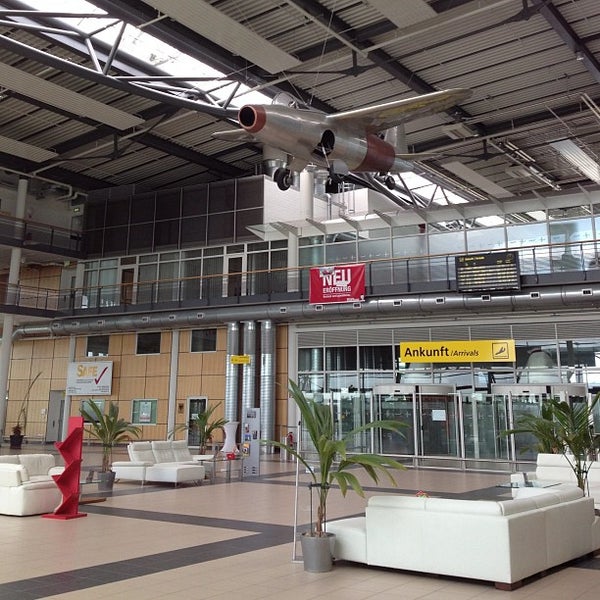 Flughafen RostockLaage (RLG) Flughafen in Laage