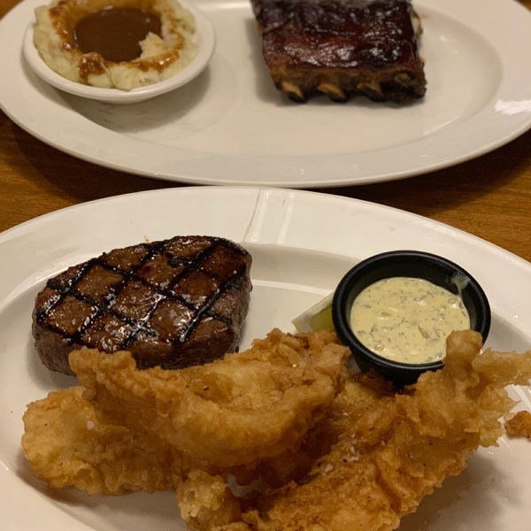 Texas Roadhouse - Steakhouse in Taipei