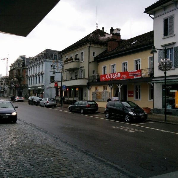 รูปภาพถ่ายที่ Bahnhof Uster โดย Rouslan B. เมื่อ 1/11/2015