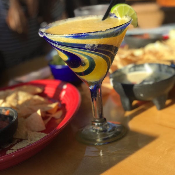 Снимок сделан в Fred&#39;s Mexican Cafe пользователем Robin P. 12/8/2018