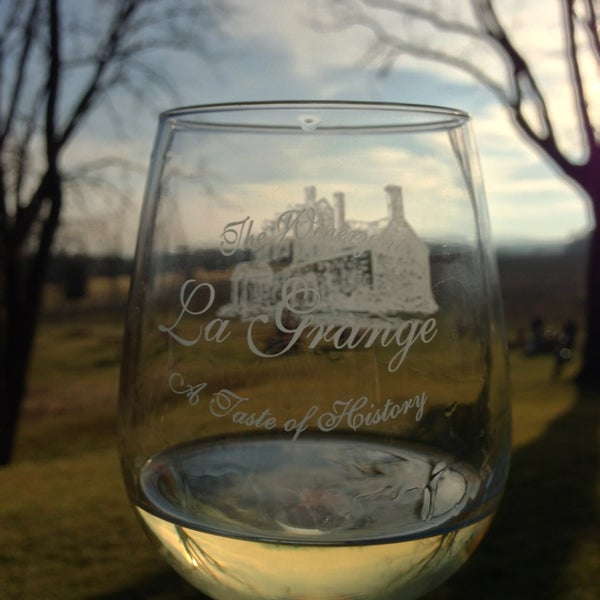 Foto scattata a The Winery at La Grange da Jenn 😺 W. il 1/12/2013