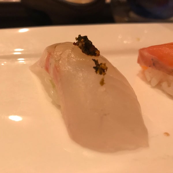 Foto tirada no(a) Sushi Dojo NYC por Myhong C. em 8/11/2017