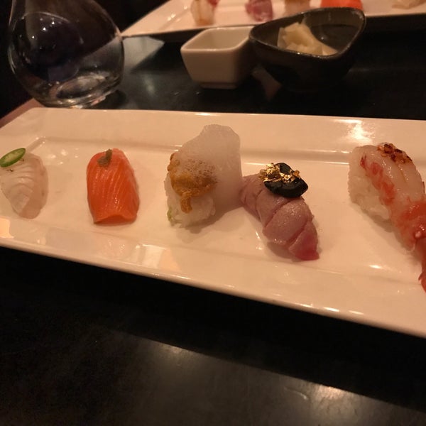 Foto tirada no(a) Sushi Dojo NYC por Myhong C. em 8/11/2017