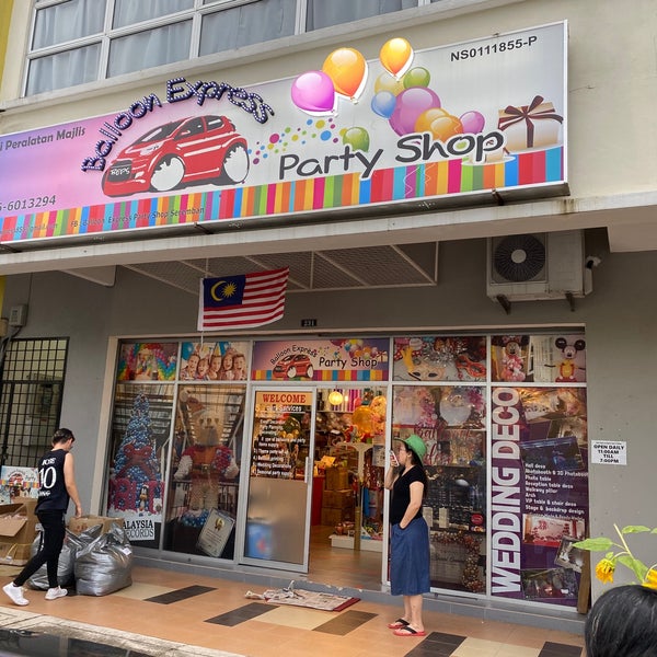 Ballon Express Party Shop Costume Shop