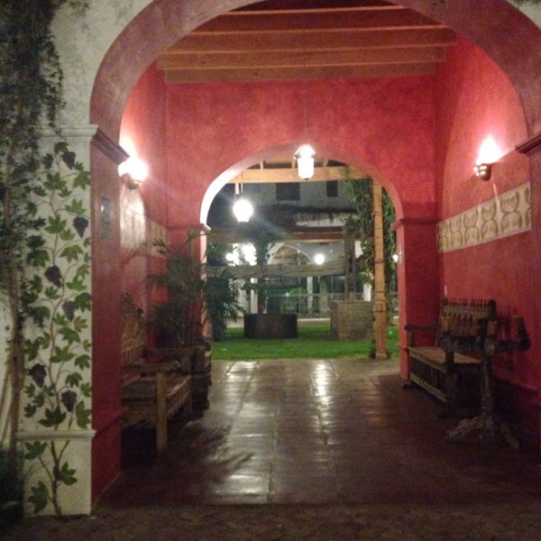 Foto diambil di Hotel Vinas Queirolo oleh Gustavo R. pada 11/22/2013