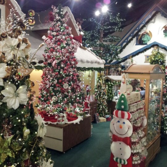 Kristmas Kringle Shoppe Ltd Gift Store in Fond du Lac