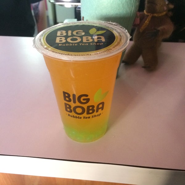 รูปภาพถ่ายที่ Big Boba Bubble Tea Shop โดย Figo R. เมื่อ 9/9/2016