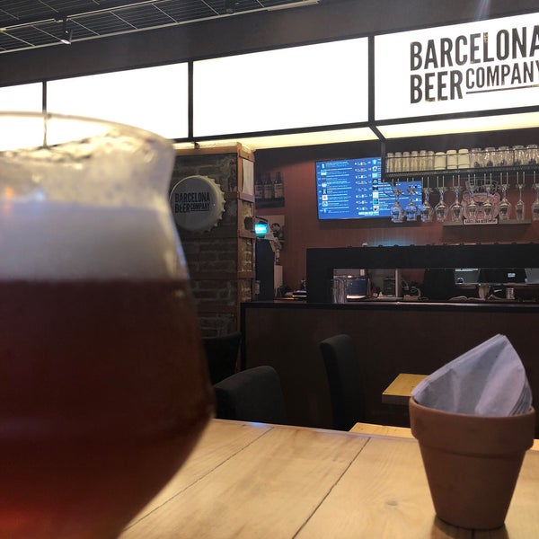 Foto scattata a Barcelona Beer Company da Nic L. il 9/4/2018