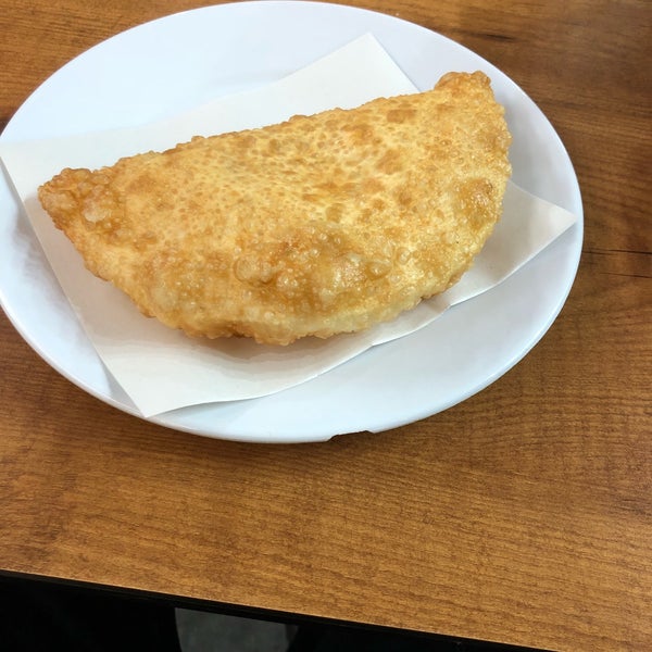 Kırım Çiğ Börek Mantı Konak�ta Börekçi