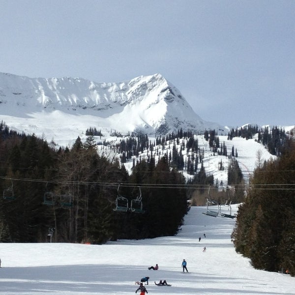 2/19/2013 tarihinde Kziyaretçi tarafından Fernie Alpine Resort'de çekilen fotoğraf