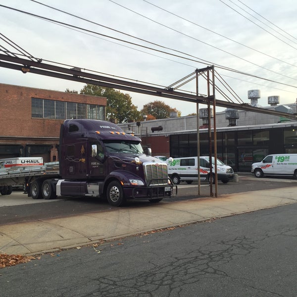 U Haul Moving Storage Of New Rochelle Downtown New Rochelle 125 Beechwood Ave