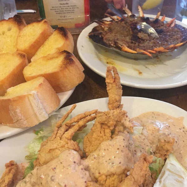 12/5/2017 tarihinde AKBziyaretçi tarafından Mandina&#39;s Restaurant'de çekilen fotoğraf