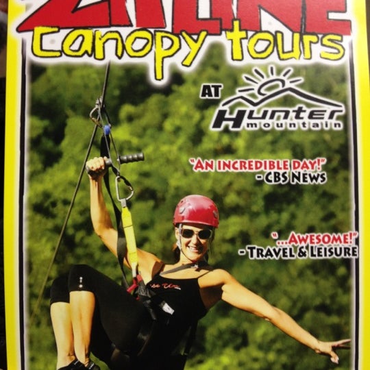 รูปภาพถ่ายที่ Zipline Adventure Tours โดย Luigi A. เมื่อ 11/25/2012