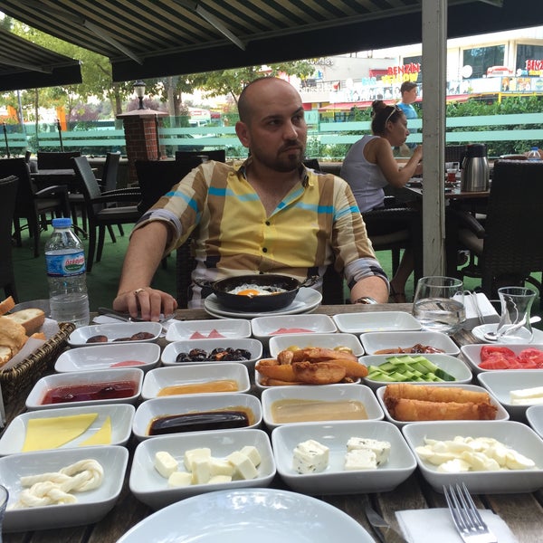 8/7/2016 tarihinde Bilal Ş.ziyaretçi tarafından Yeşil Vadi Cafe'de çekilen fotoğraf