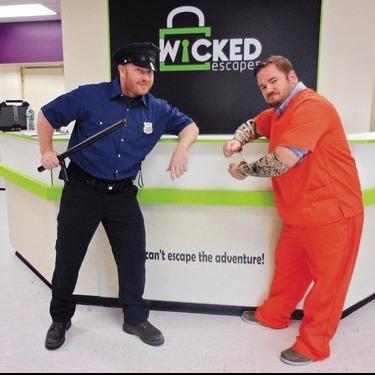 Photo taken at Wicked Escapes by Skip D. on 8/3/2016