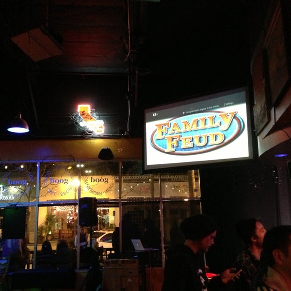 1/16/2013 tarihinde frostyziyaretçi tarafından Good Bar &amp; Grill'de çekilen fotoğraf