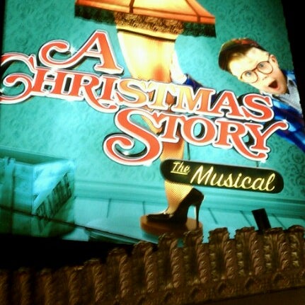 Снимок сделан в A Christmas Story the Musical at The Lunt-Fontanne Theatre пользователем Eric S. 12/6/2012