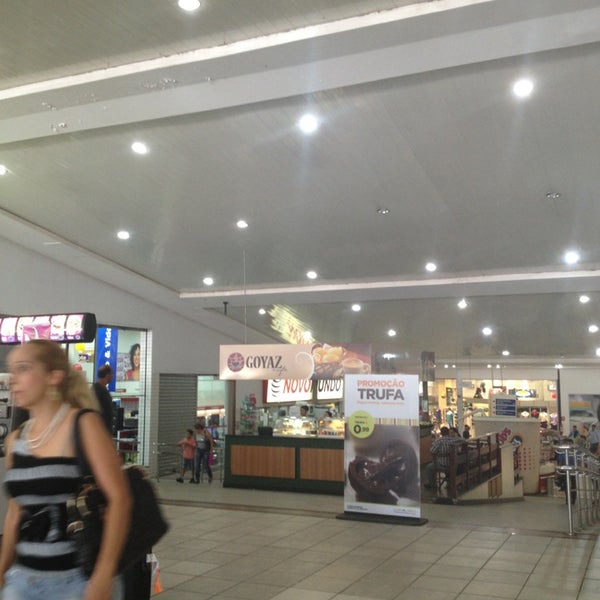 Photo taken at Araguaia Shopping by Thiago H. on 2/21/2013