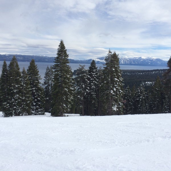 รูปภาพถ่ายที่ Homewood Ski Resort โดย kayla a. เมื่อ 1/27/2020