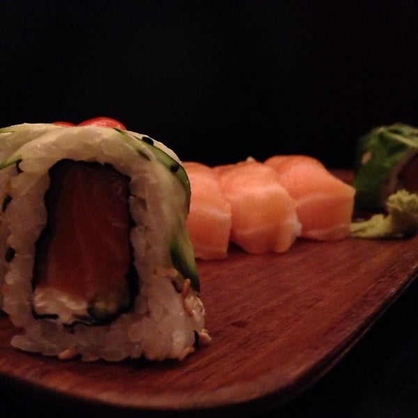 Foto tirada no(a) SushiTrue por Marie em 2/23/2014