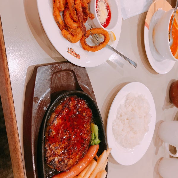 Photos At グラッチェ ガーデンズ 桜山店 Now Closed