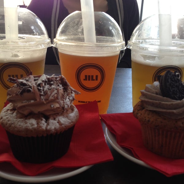 4/24/2013にOffiがJili Bubble Tea, Coffee &amp; Moreで撮った写真