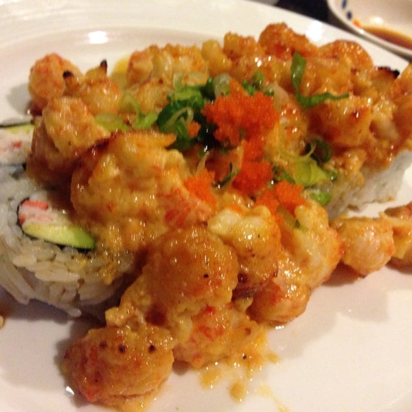 รูปภาพถ่ายที่ Nomura Sushi โดย Beedle เมื่อ 3/25/2014