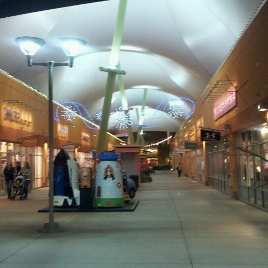 The Outlet Shoppes at Oklahoma City - 7624 W Reno Ave