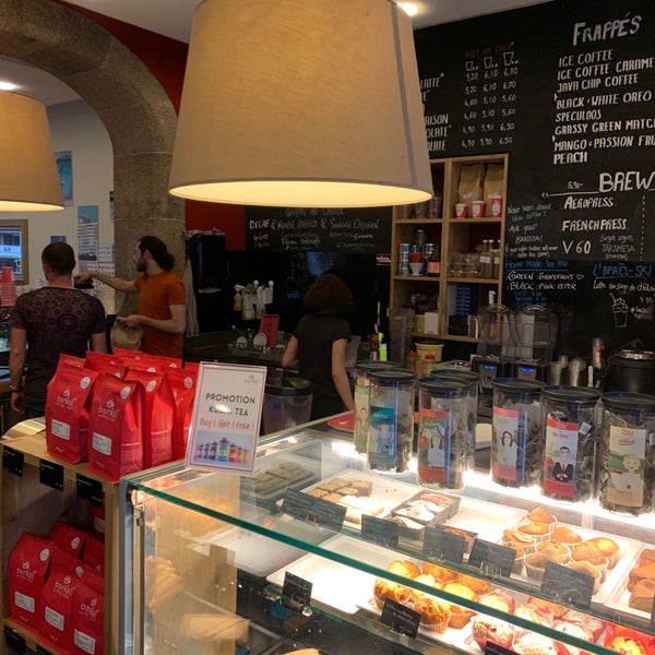 Photo taken at Boréal Coffee Shop by Yasser A. on 4/3/2019