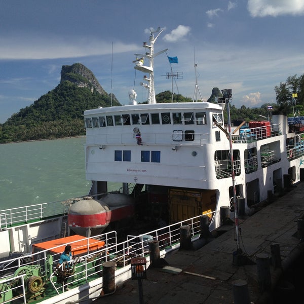 сураттхани самуи паром. паром донсак самуи. паром донсак самуи. паром донсак самуи. расписание паромов самуи панган.