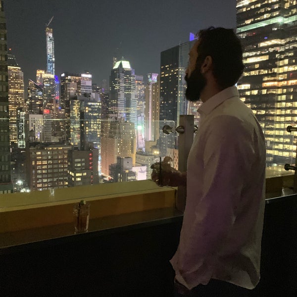 Foto tirada no(a) Sky Room por Umut em 11/16/2019