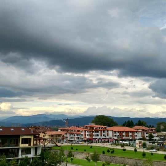 9/6/2014 tarihinde Alex G.ziyaretçi tarafından Aparthotel Lucky Bansko SPA &amp; Relax'de çekilen fotoğraf