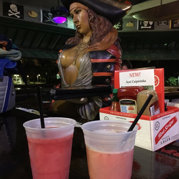 Photo taken at The Pirate Republic Seafood &amp; Grill by Ricardo f. on 9/2/2015