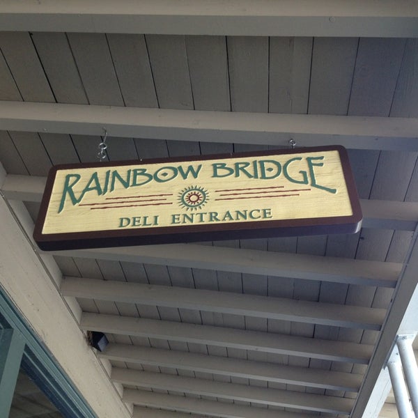 Rainbow Bridge Natural Foods Grocery Store in Ojai
